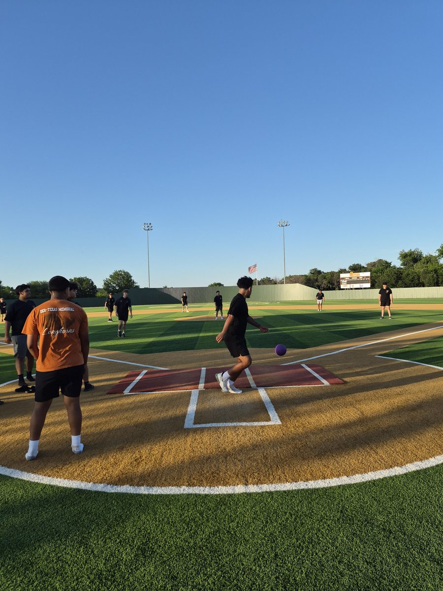 Haltom High School Baseball tweet media