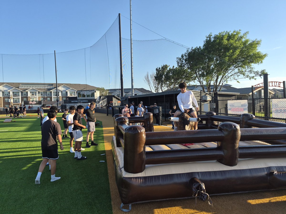 Haltom High School Baseball tweet media
