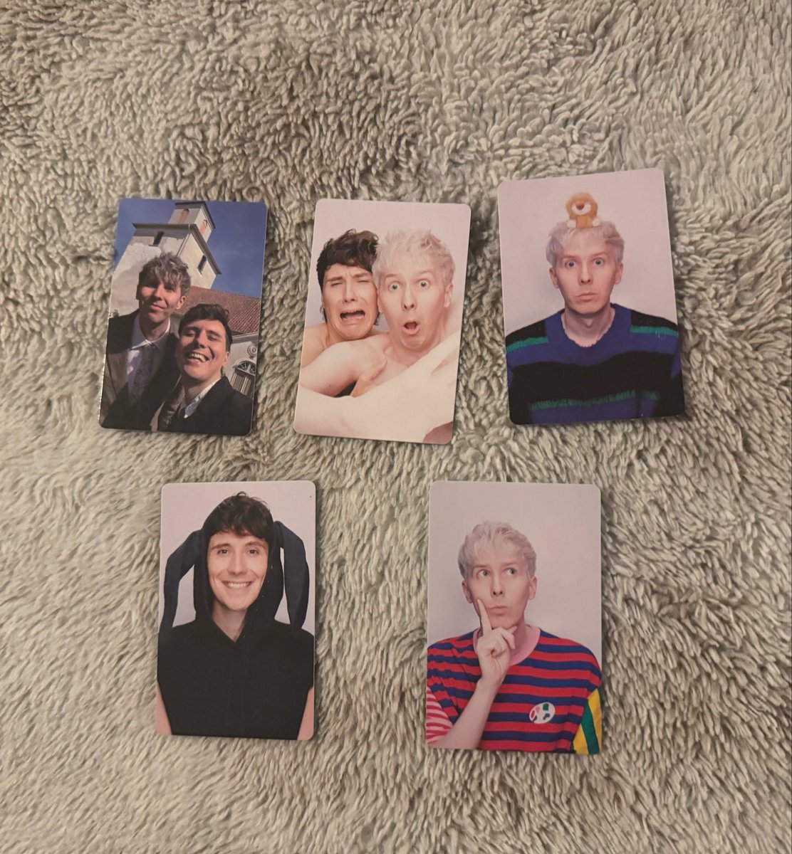 celestialxdnp's tweet photo. i only got one pack and these are what i got !! https://t.co/yrqDH0fNXH