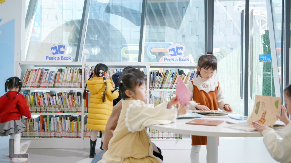 ningbolibrary's tweet photo. "Peek-a-Book" Wins @IFLA  Special Mention!
Ningbo Children's Library &amp; Department of Information Management at Peking University's crowdsourced, child-friendly picture book system transforms how kids find books. #ChildFriendly #IFLAAward #PeekABook https://t.co/naW35oygWC