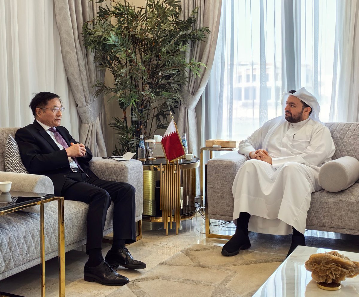 stuartyueh's tweet photo. Happy to meet in Doha Dr.#MohammedAbdulazizSalehAlKhulaifi, State Minister in MoFA of Qatar 14/5 . We emphasized continuous growth of  friendly coop in our bilateral ties, stressed to promote peaceful reconstru'n for Afghanistan w/ common security &amp; develop't in the region. https://t.co/pMOntk9FuX