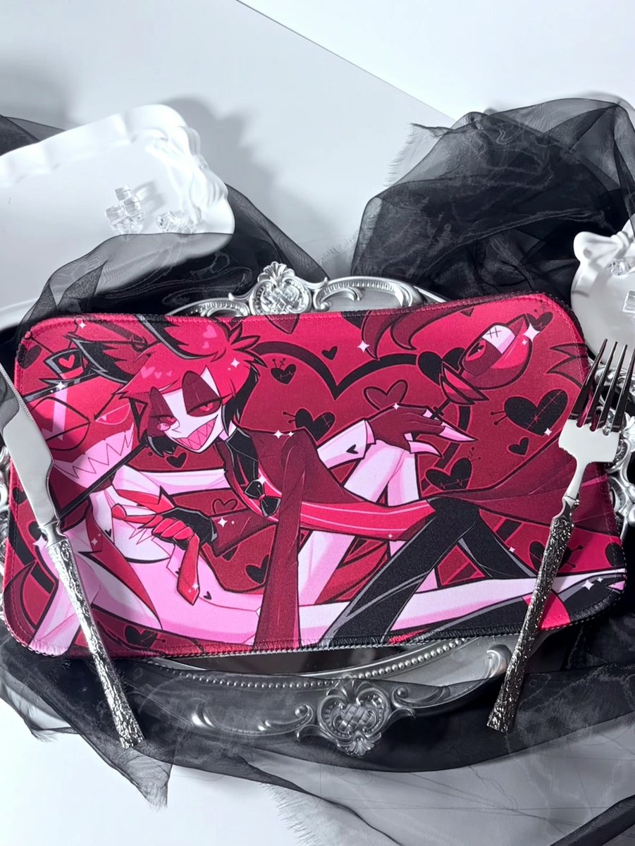 xpersonatoy's tweet photo. ✨RadioStatic Valentine's Day Mouse Pad🥀 Super cute Hazbin Hotel desk essential!Perfect design for your daily gaming & workspace setup
💻https://t.co/gG4wy6XcI4
#HazbinHotel #RadioStatic #Alastor #Vox #ValentinesDay #MousePad #HazbinMerch https://t.co/Sk3Cw7kunF