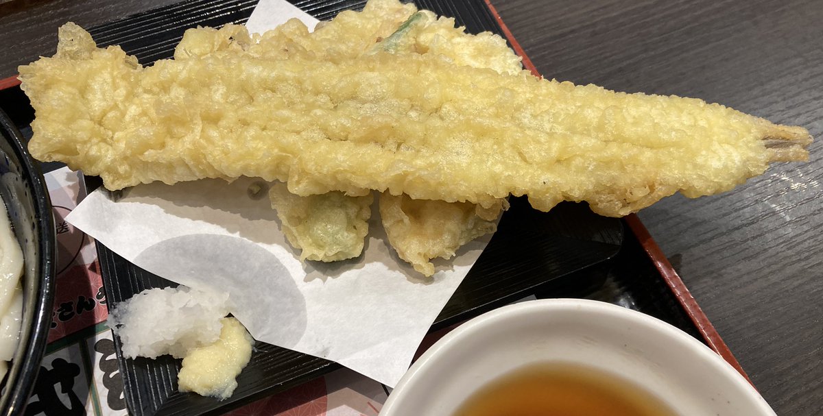 あせんとさん、専用ページ Post by 資さんうどん【公式】◥·̆̈◤∥ on X: 穴子、実食！