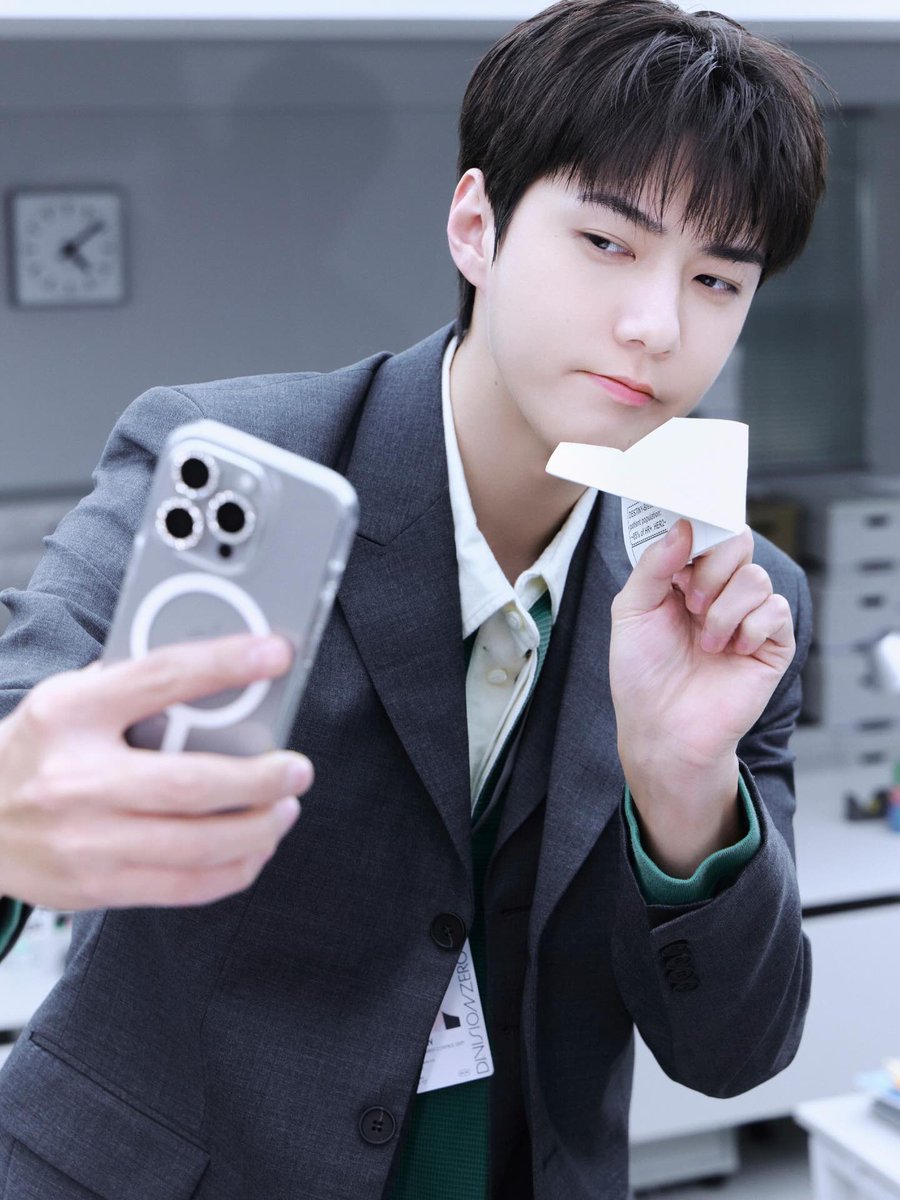 412code's tweet photo. #엑소 #EXO #세훈 #SEHUN #吴世勋 #セフン @weareoneEXO https://t.co/M5amoUUnb7