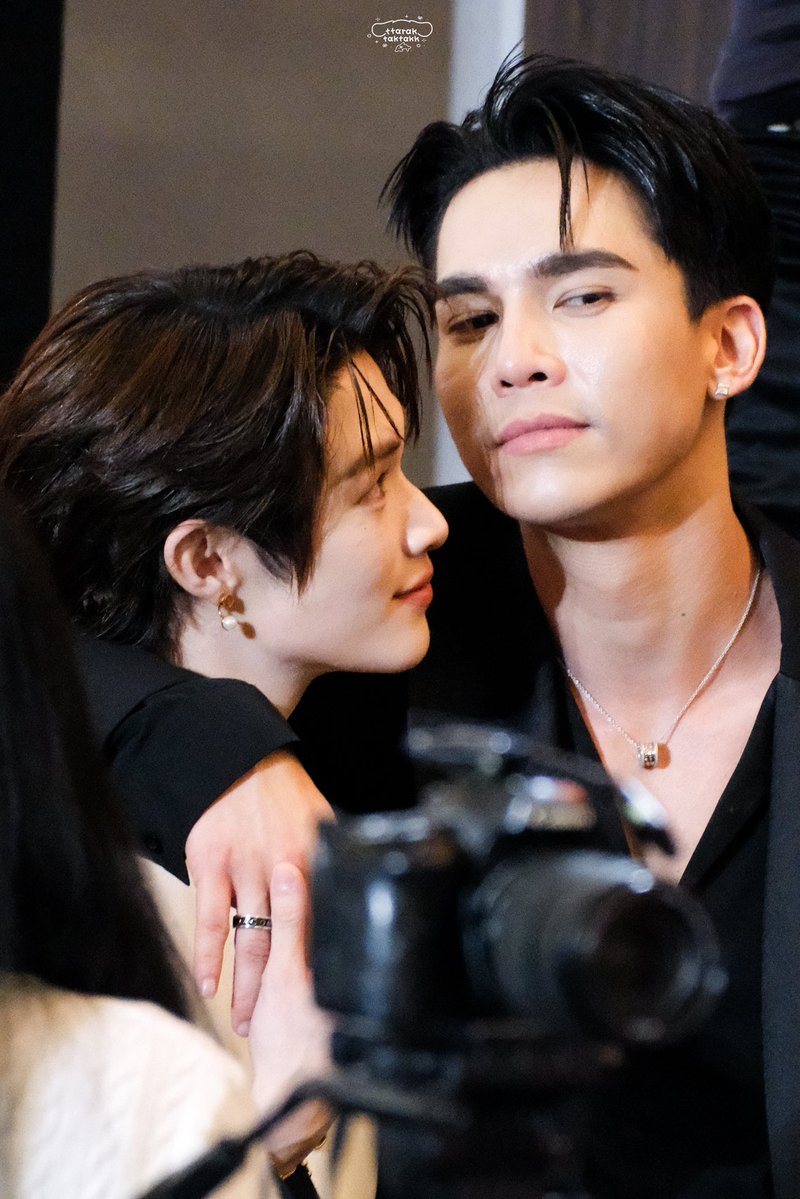 ૮₍ ´• ˕ • ₎ა ตั๊กตั๊ก🐬 tweet media