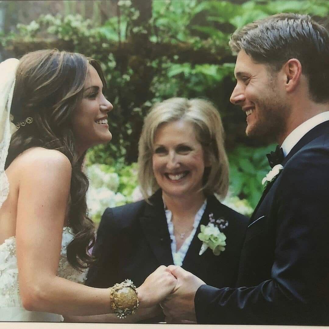 patty03021997's tweet photo. Happy 16th wedding anniversary 🥺❤️ @JensenAckles @DanneelHarris https://t.co/pfTxSTSnTJ