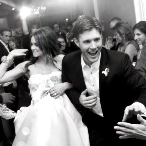 patty03021997's tweet photo. Happy 16th wedding anniversary 🥺❤️ @JensenAckles @DanneelHarris https://t.co/pfTxSTSnTJ