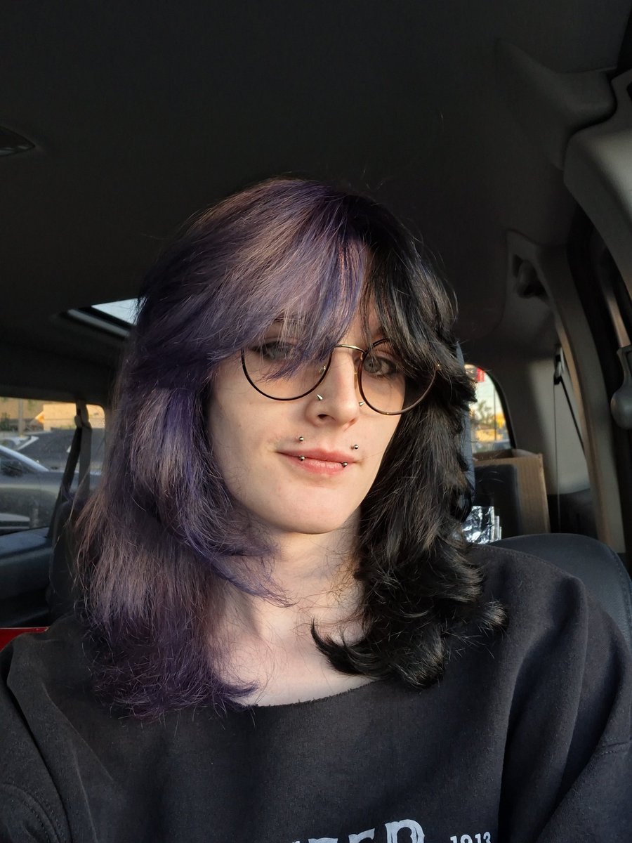 Eileen 🏳️‍⚧️ | o,..,o tweet media