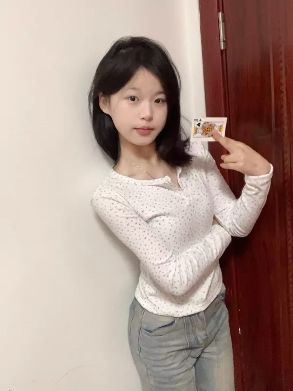 19歲🍑大一學生🍑陳雨萱 tweet media