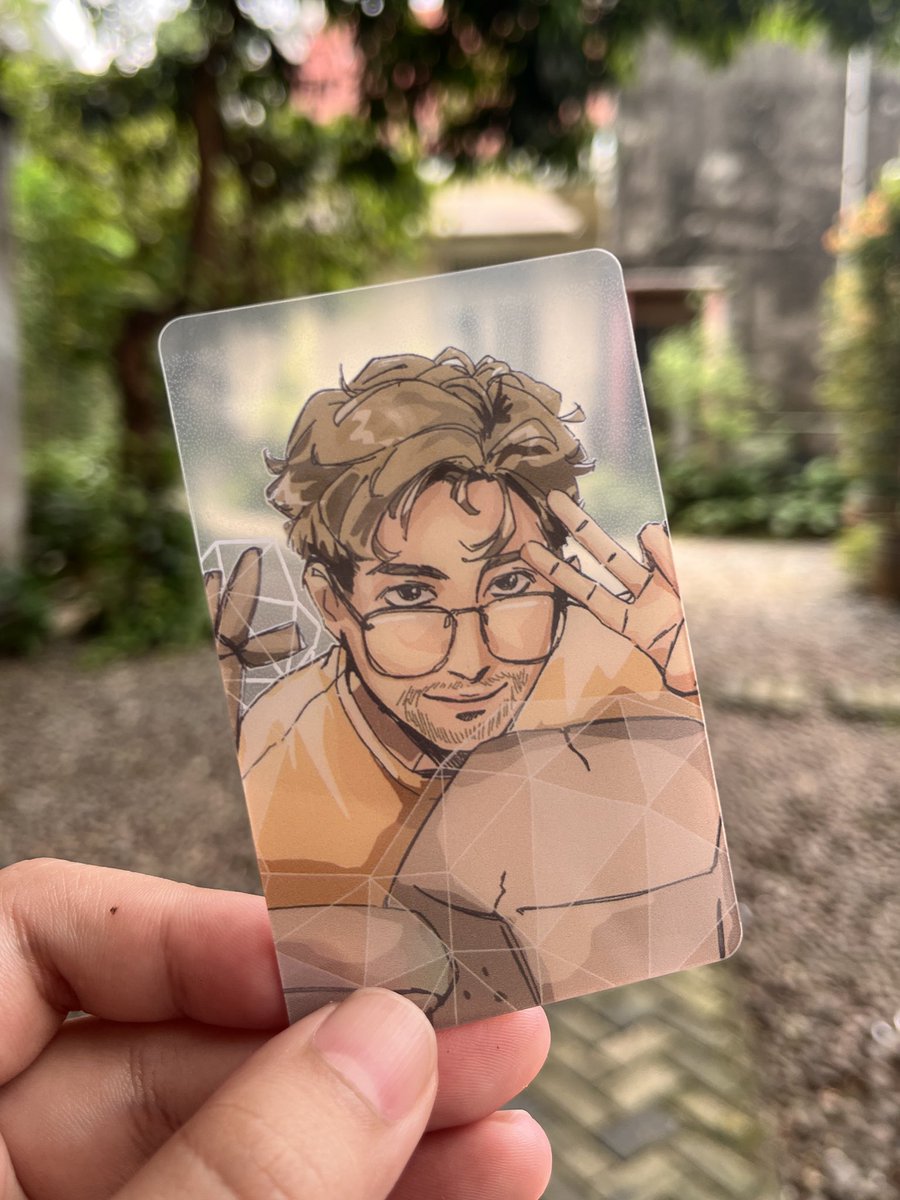 _kiraeru's tweet photo. grocky transparent card !! only available in 20 pcs ots!! #cf22 #comifuro22 #projecthailmary https://t.co/YzA2UrWM0Z