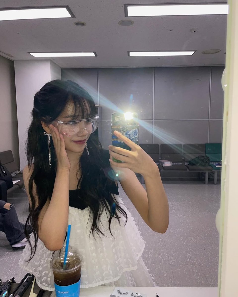 JoYuriFolder tweet media