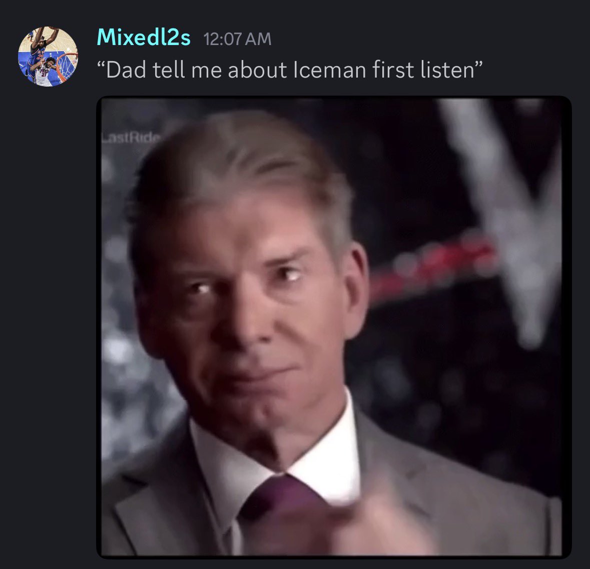 Elite Momo tweet media