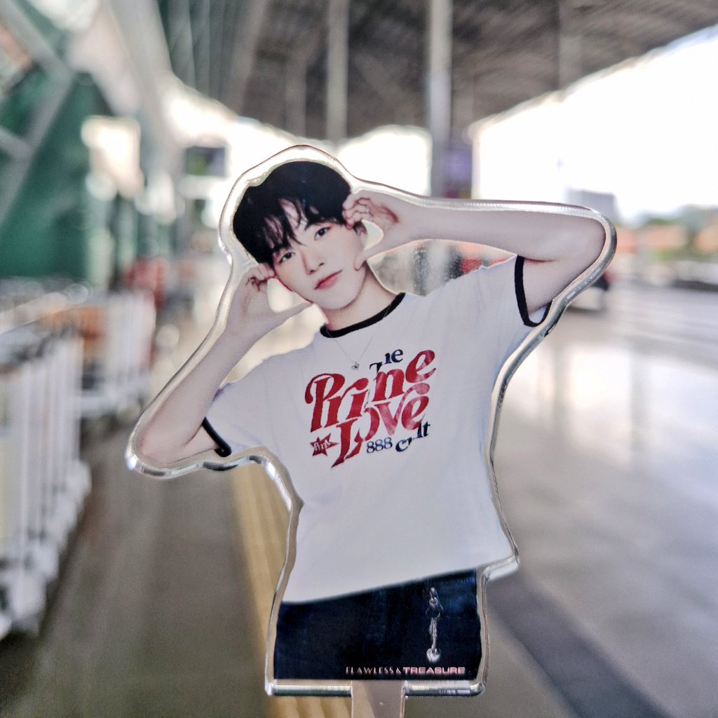 {dinaaa}semoga dapat tengok jaehyuk dekat ²🤍🐰🦁 tweet media