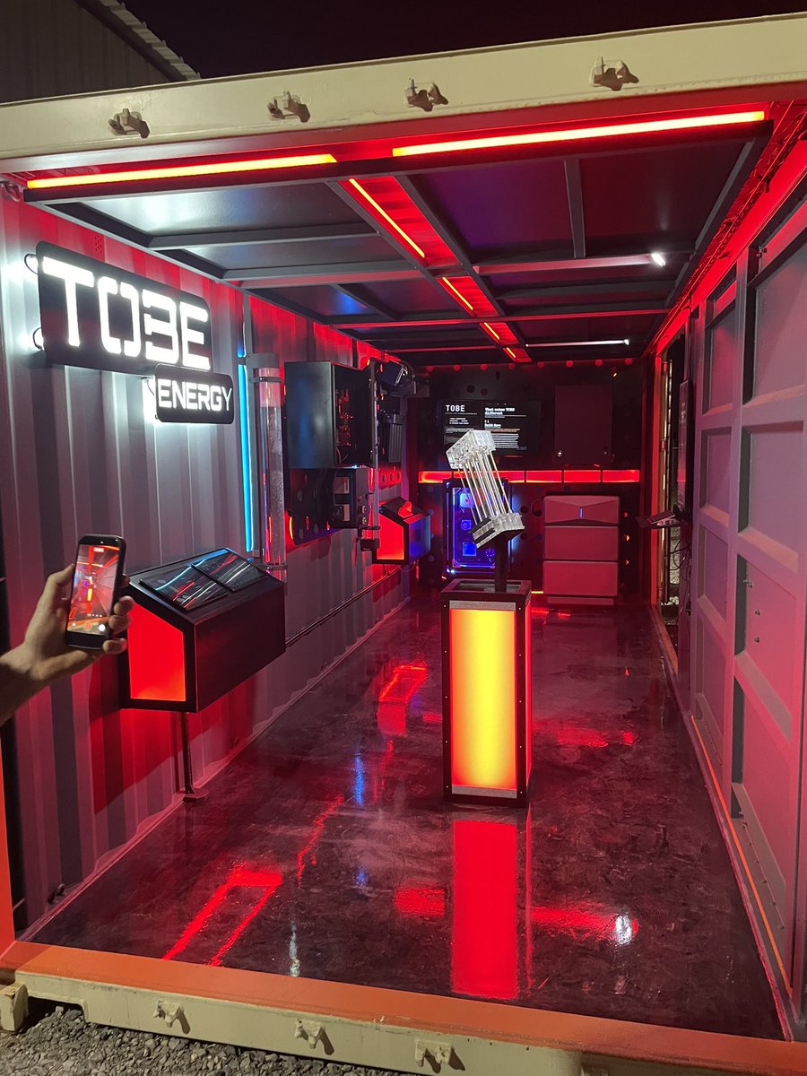 ChiefDinger's tweet photo. Unreal, we’re building our dreams. 

Efficient hydrogen on demand. 
@H2Colby https://t.co/ebf9kRlDci