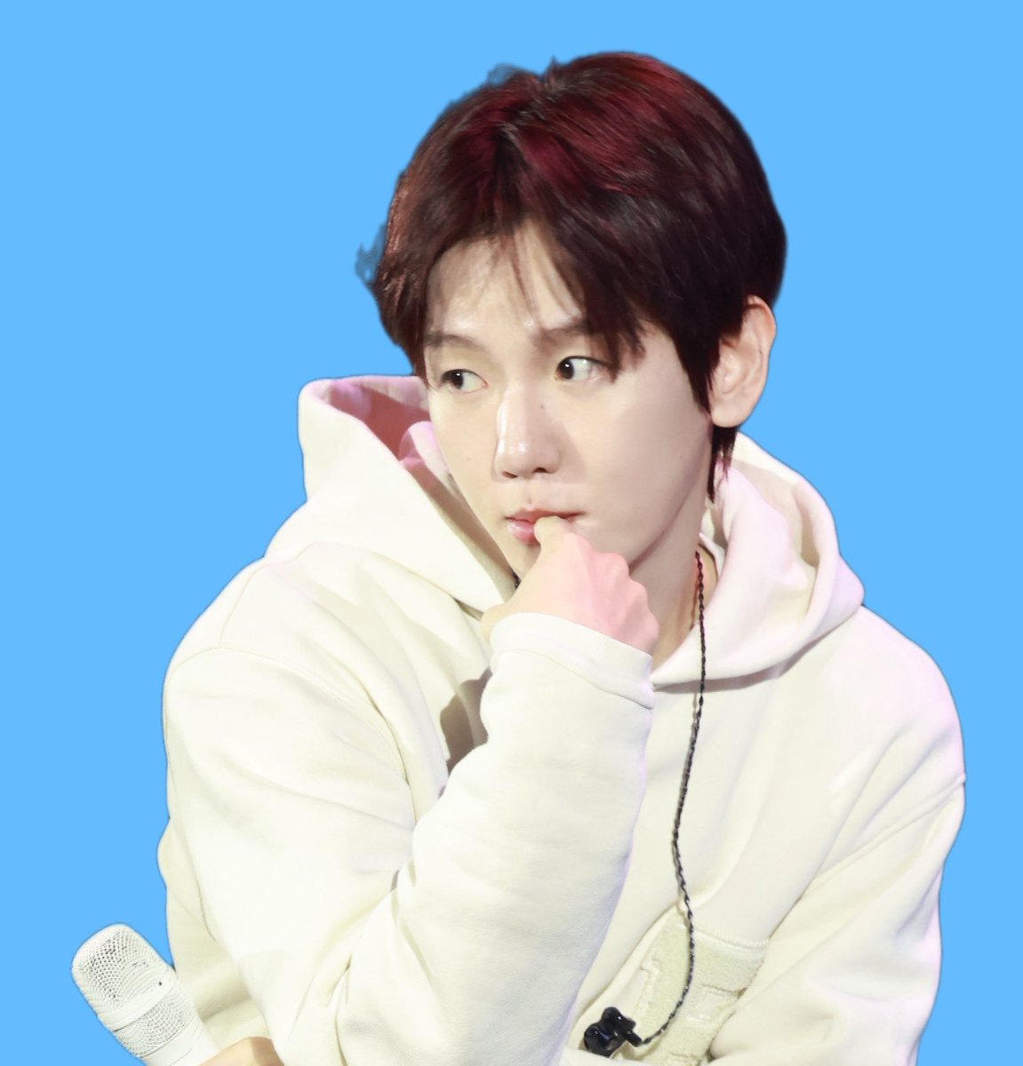 put🍓백현이✴︎ tweet media
