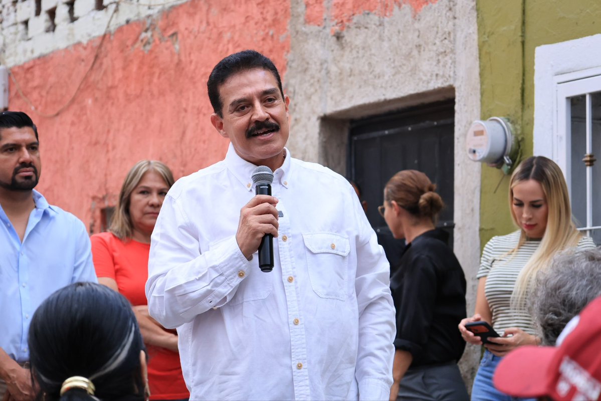 Dr. Carlos Lomelí tweet media