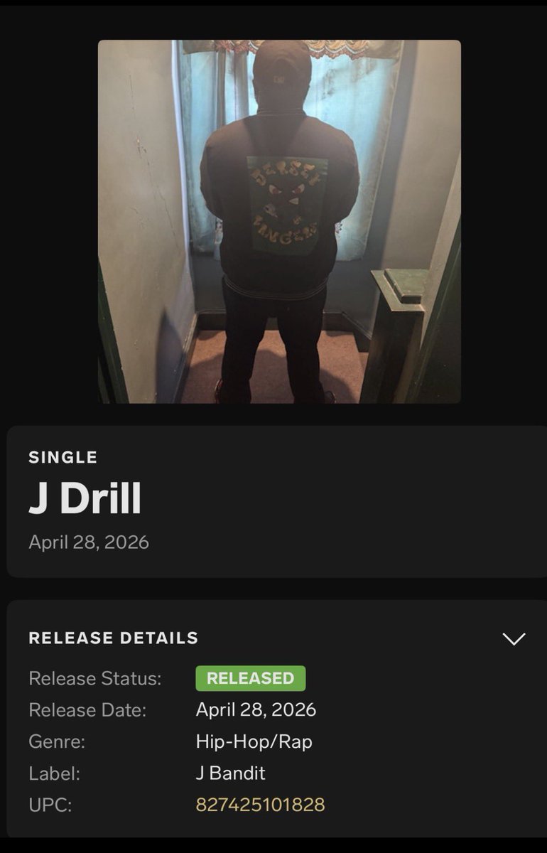 JADABANDIT's tweet photo. Looks like @Drake is done with universal republic he just dropped 3 albums at once all together 43 tracks he's basically saying fuck you 🖕🏾universal I'm out ✌🏾🦉🚪 #jadabandit #jaydabandit #jbandit #jerseybangers #fyp https://t.co/UpdqjwWEPb