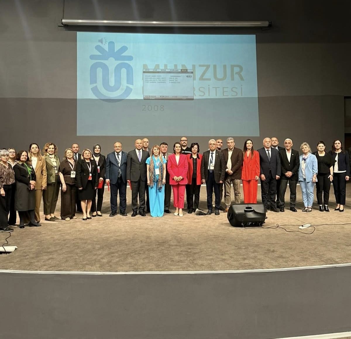 profdrmnilhan's tweet photo. Tunceli Munzur Üniversitesi ev sahipliğinde düzenlenen, Uygulamalı Bilimler ve Sosyal Bilimler Kongresine katıldık.
21. Yüzyılın Meslekleri ve Yeterlilikleri anlattık: Değişen ve dönüşen dünyada ihtiyaç duyulan becerileri paylaştık.
#GeleceğinMeslekleri
#Yeterlilik #Beceri
@munzuruniv
@Gazi_Universite