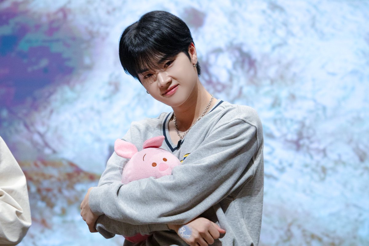 재둥 tweet media