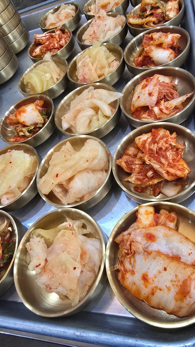 hidongbangsak's tweet photo. 피식이네 콩국수

피서의 사춘 피식
여름철만 출현하는 형제들이죠.
두붓집도 피식이넵니다
콩국수 피식

#피식_콩국수행렬
#춘천콩국수_소양강농원콩이랑두부랑 https://t.co/d1l0yV1Psq