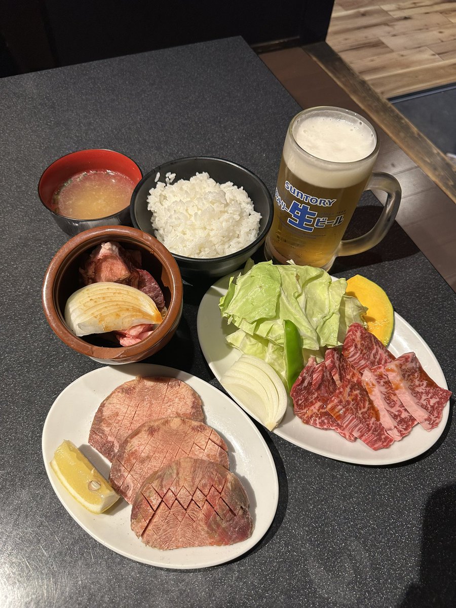 ExTribe518's tweet photo. 肉のまるふくで焼肉ランチ🔥

・上ハラミ定食
・壺漬け定食
・厚切り上塩タン
・ランチビール

最高💯 https://t.co/sG7Cz6ztS8
