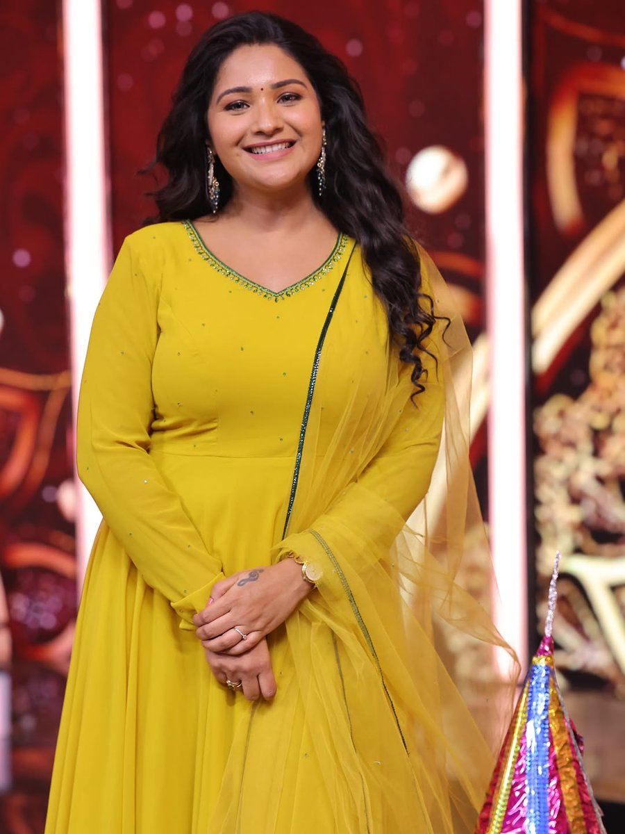 Magical54321's tweet photo. sharanya papa💋molai alagi
Mambalam rendum nalla paluthu kaninju Iruku chellathuku🥭pulinju vayavachu sappi urinju mango milkshake kudikanumdi🍼chellam unoda molai dhandi thevdiya enaku pillow😋athula moonja pochathu unmela paduthu thoonguven🤤
#sharanyaturadi
#sharanyathuradihot https://t.co/yPhVwcDnRK