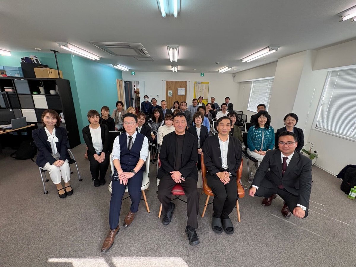 TeToTe_FUK's tweet photo. 先日、合同会社 Dweild・宮本 孝之 様、株式会社ふくしごと・橋爪 大輔 様とともに「クロス×トークイベント」にゲストとしてお招きいただきました✨

「就労コンサル」をテーマに、福祉と企業就職をつなぐ視点からトークセッションを行いました🔥

ご参加いただいた皆様、ありがとうございました🙏 https://t.co/Rg8xI5ejXw