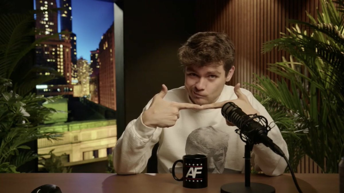 Owl tweet media