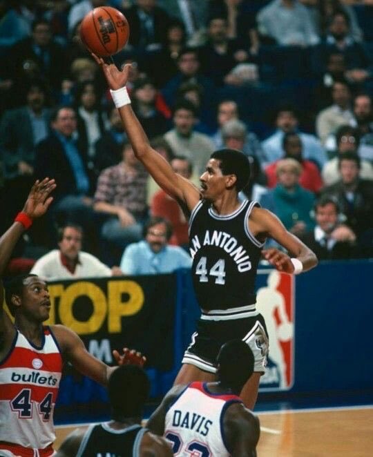 iso_hoops tweet media