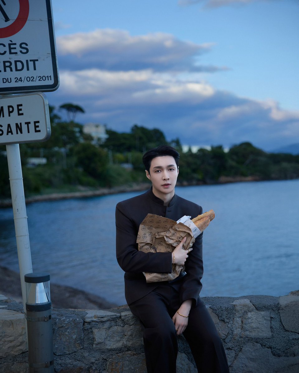 Lay Zhang Studio tweet media