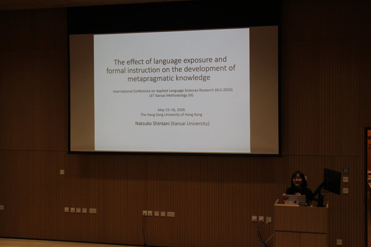 ni_mo1028's tweet photo. ALS-Methoken 2026、新谷奈津子先生(関西大学)によるKeynote 2 "Language Exposure and Metapragmatic Knowledge"に参加しています。
#ALSMethoken2026 #AppliedLinguistics #SecondLanguageAcquisition #methoken https://t.co/Ey767FbT6p