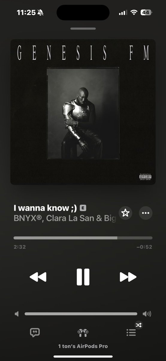 Oneton0309's tweet photo. Drake dropped theeee albums  and ima roll checking out @BNYX  ALBUK FIRST https://t.co/sx7saf1KiF