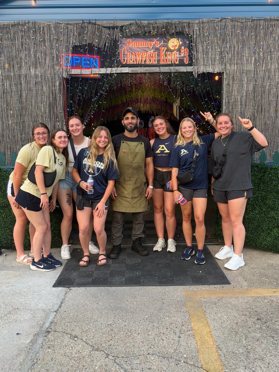 Akron Zips Softball tweet media
