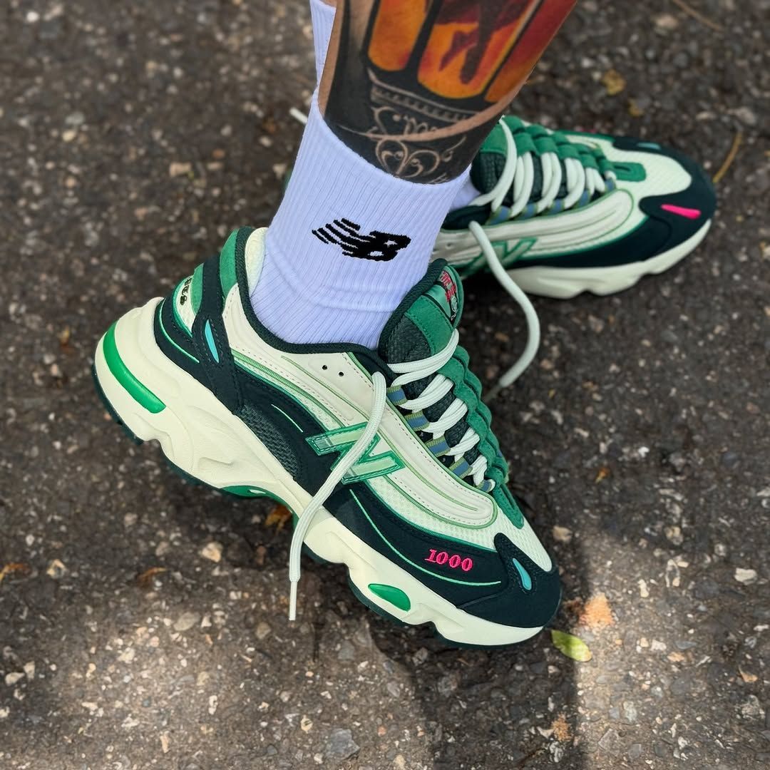SneakerAlert tweet media