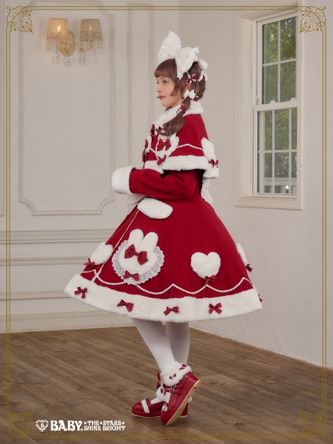 BABY新作情報】うさぎさんのミルキーコート¥96,800エンジを加藤ナナ様
