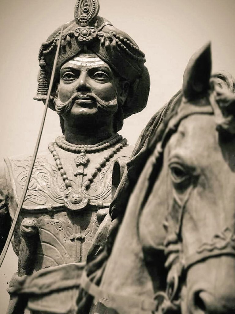 ಕರ್ನಾಟಕ ನಾಯಕರು 👑 tweet media
