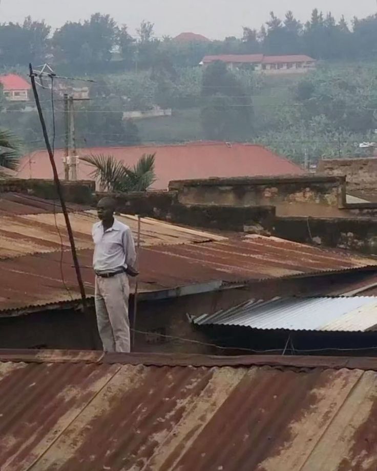 Adv_innocent's tweet photo. Kuna siku asubuhi nlimkuta baba yuko na hali hii, mama akaniambia hapo ndio yuko na utulivu nikamkumbushie ada, ila wamama💔🙌 https://t.co/CUA8E0pFjS