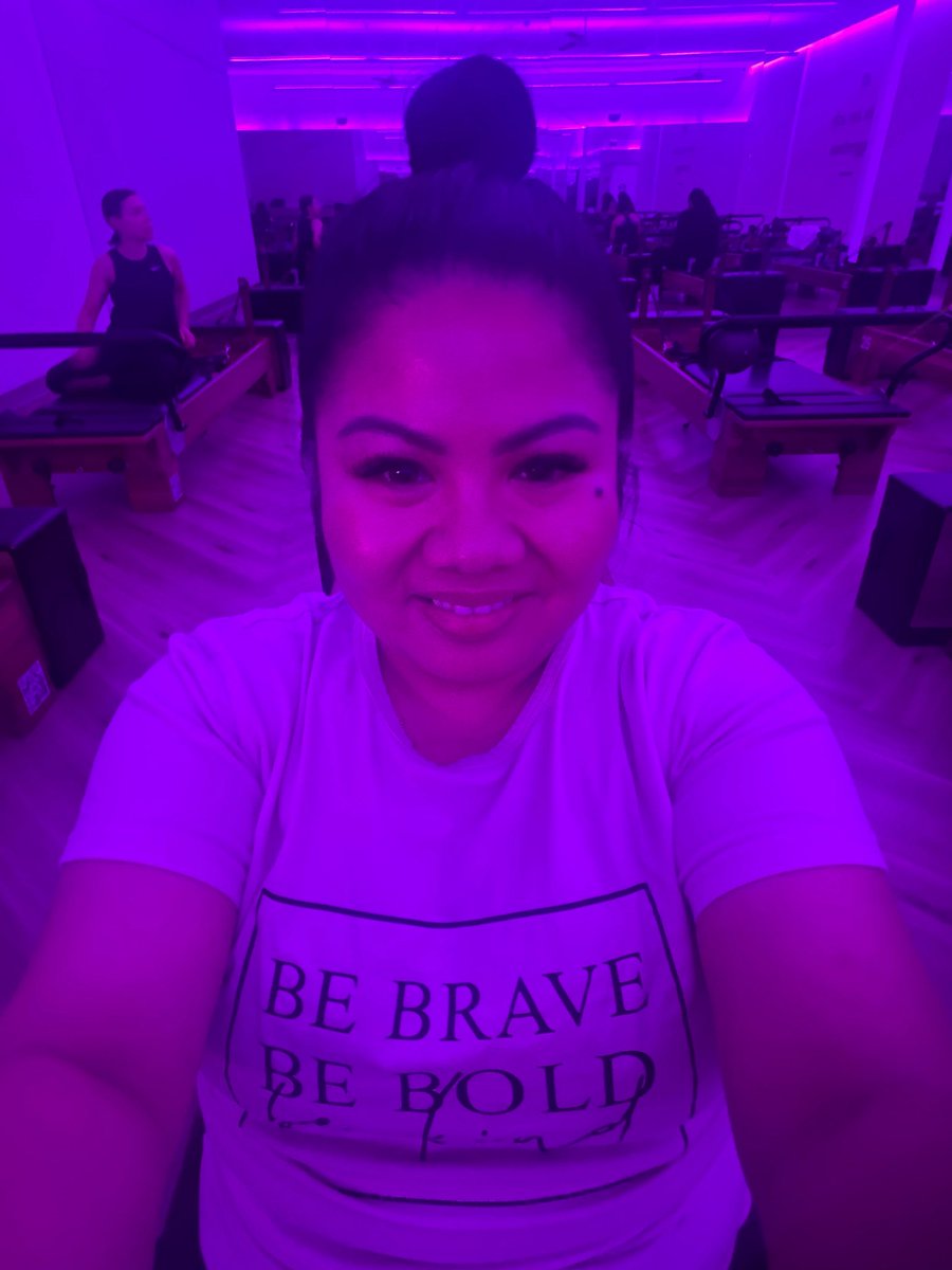 RoseEnriquez's tweet photo. Happy Thursday 💟
Working on my core.
Pilates kinda night! 🙆🏻♀️
#ReformPilates #CoreisLife https://t.co/pVAHzV30iD