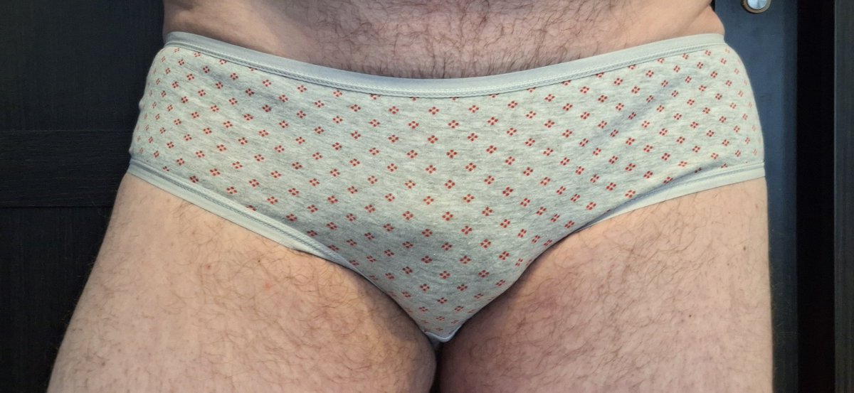 🎀 Man with a bow on his panties. 🎀 tweet media