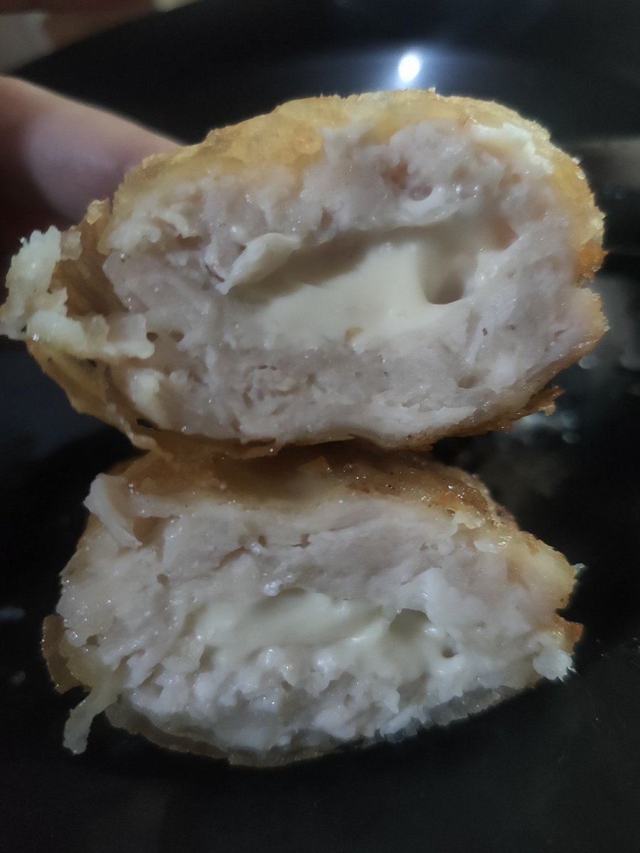 Dimsum keju goreng & jumat berkah tweet media