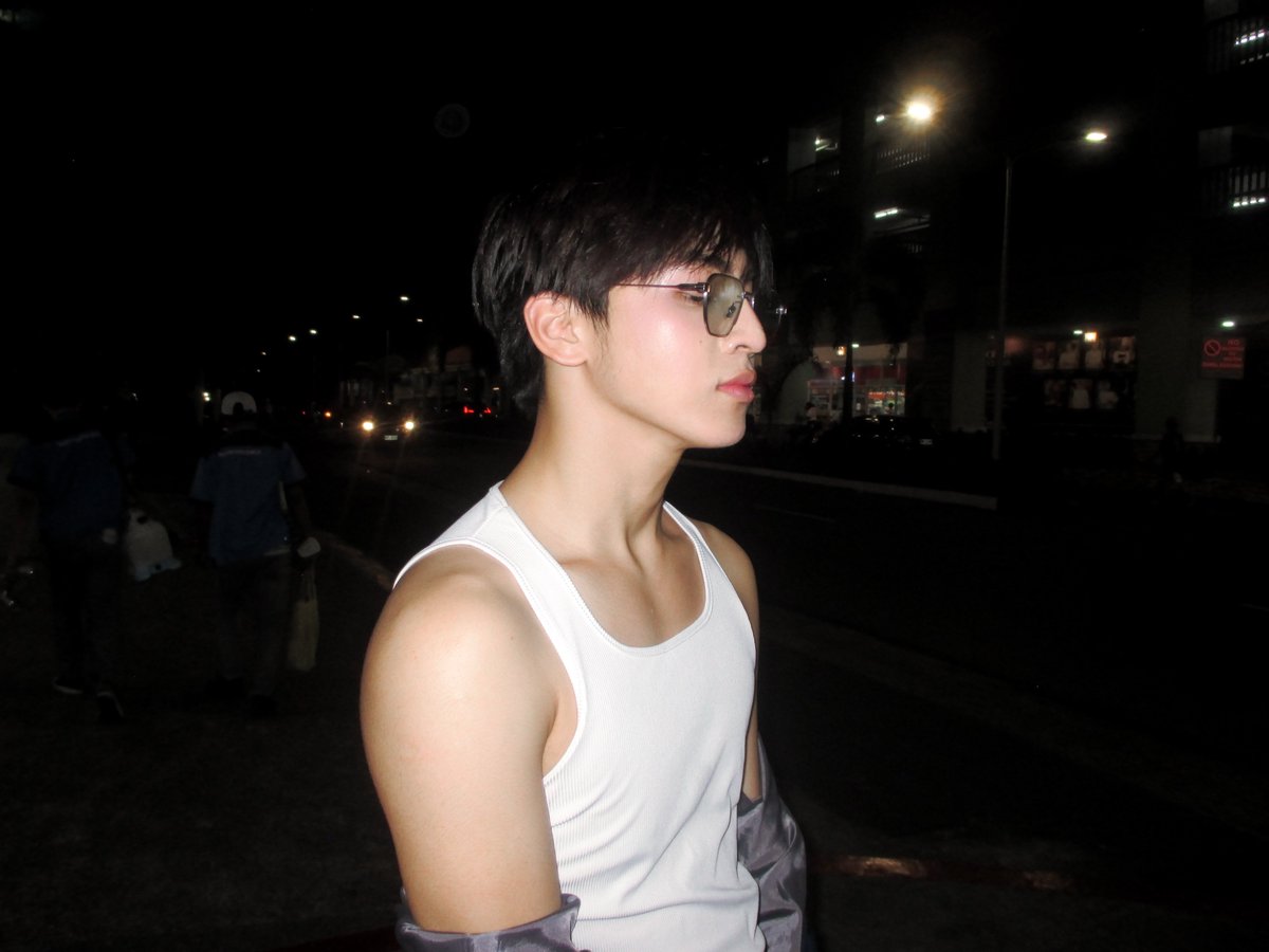 frnzchuaa's tweet photo. see you sa kalawakan con, june 27? 🤙🥹 https://t.co/TH7G2lRcQa