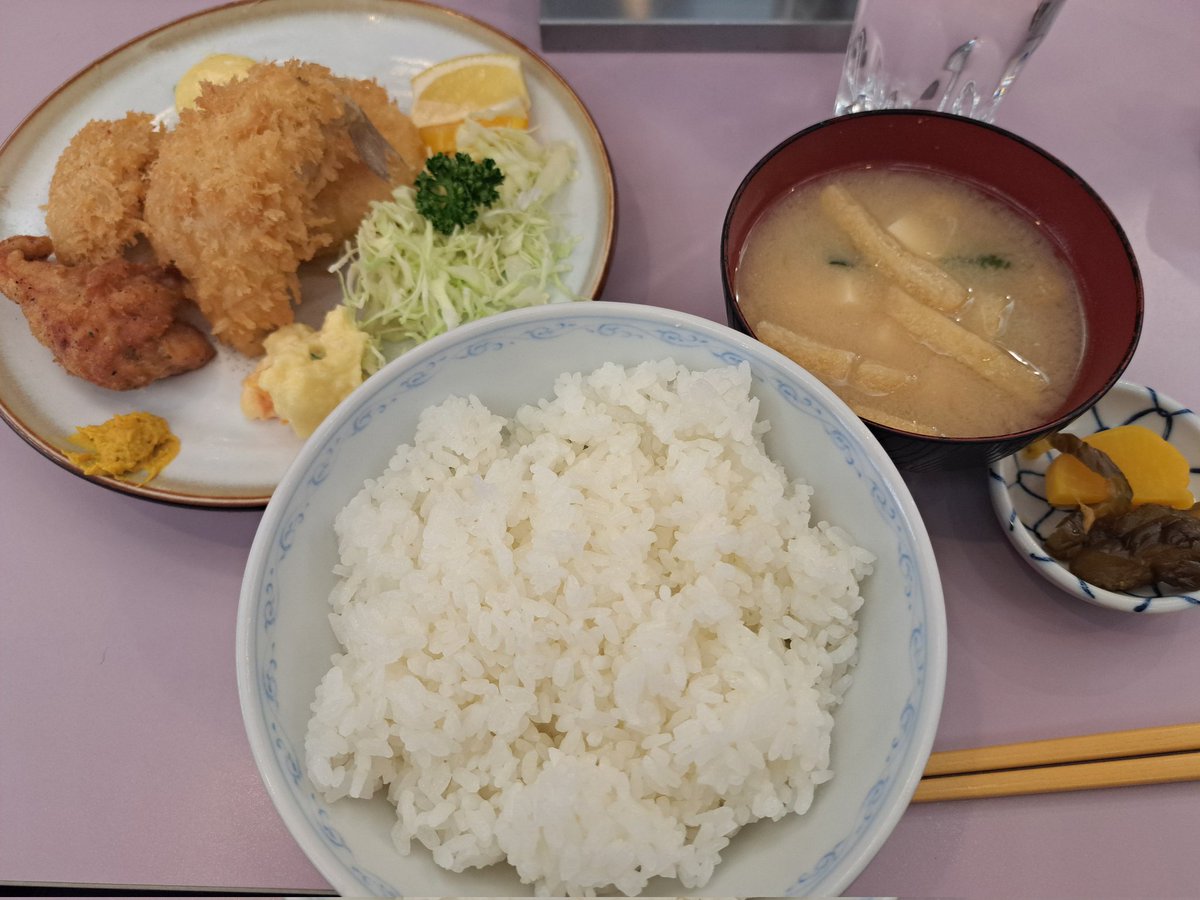 ゼニス tweet media