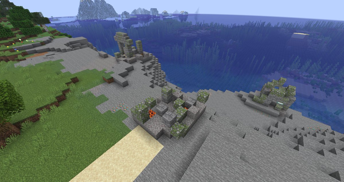 ThisGreenDingo's tweet photo. Wanted to check out the new #Minecraft snapshot... since when did beaches get these cool ruins? 

Seed: -9172430325524082349 Version 26.2 Snapshot 7 https://t.co/2OglRElUz5