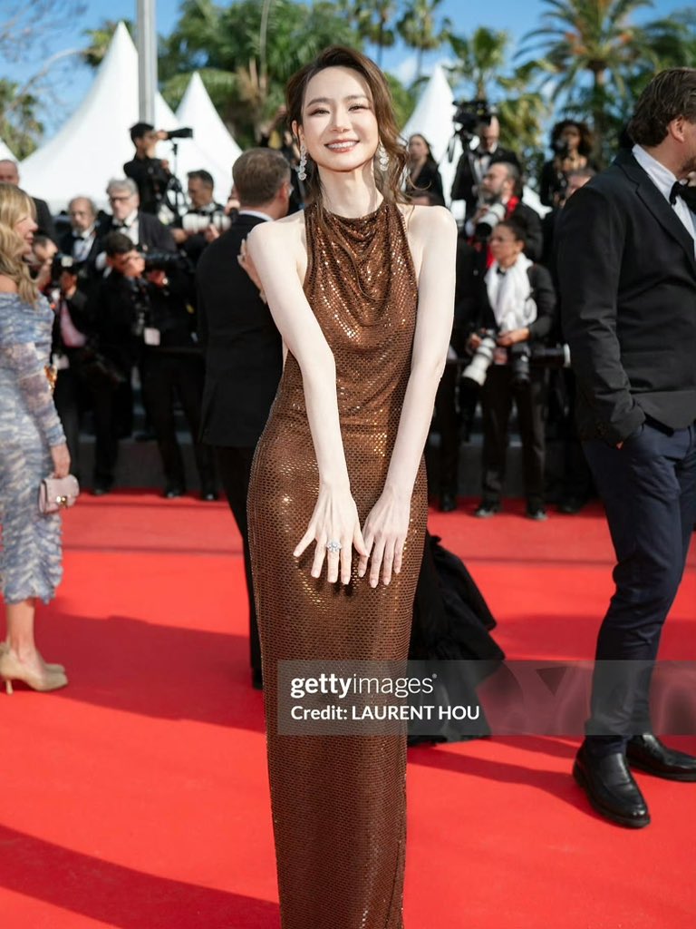 centlookbook's tweet photo. #QiWei 戚薇 in Self-Portrait Pre-Fall 2026 at the 79th Cannes Film Festival
#Cannes2026 Day 3 https://t.co/Bz46A6Kcuc