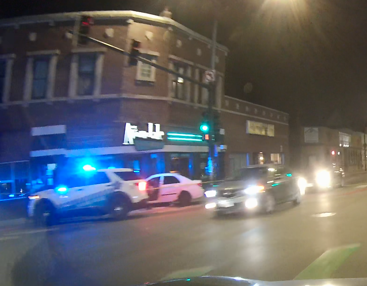 VitMain's tweet photo. @SPOTNEWSonIG @EricTendian @ChiSpectator
Elston &amp; California Vehicle vs The Avondale Coffee Club. Drive by at 10:22 PM https://t.co/W43SP51WAe