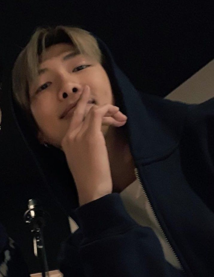 Joon ♱ tweet media
