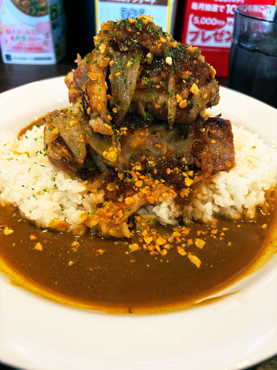 sob7epic's tweet photo. CoCo壱
復刻肉塊カレー🍛

結局初代が一番美味い😋 https://t.co/iNi0VCGON7