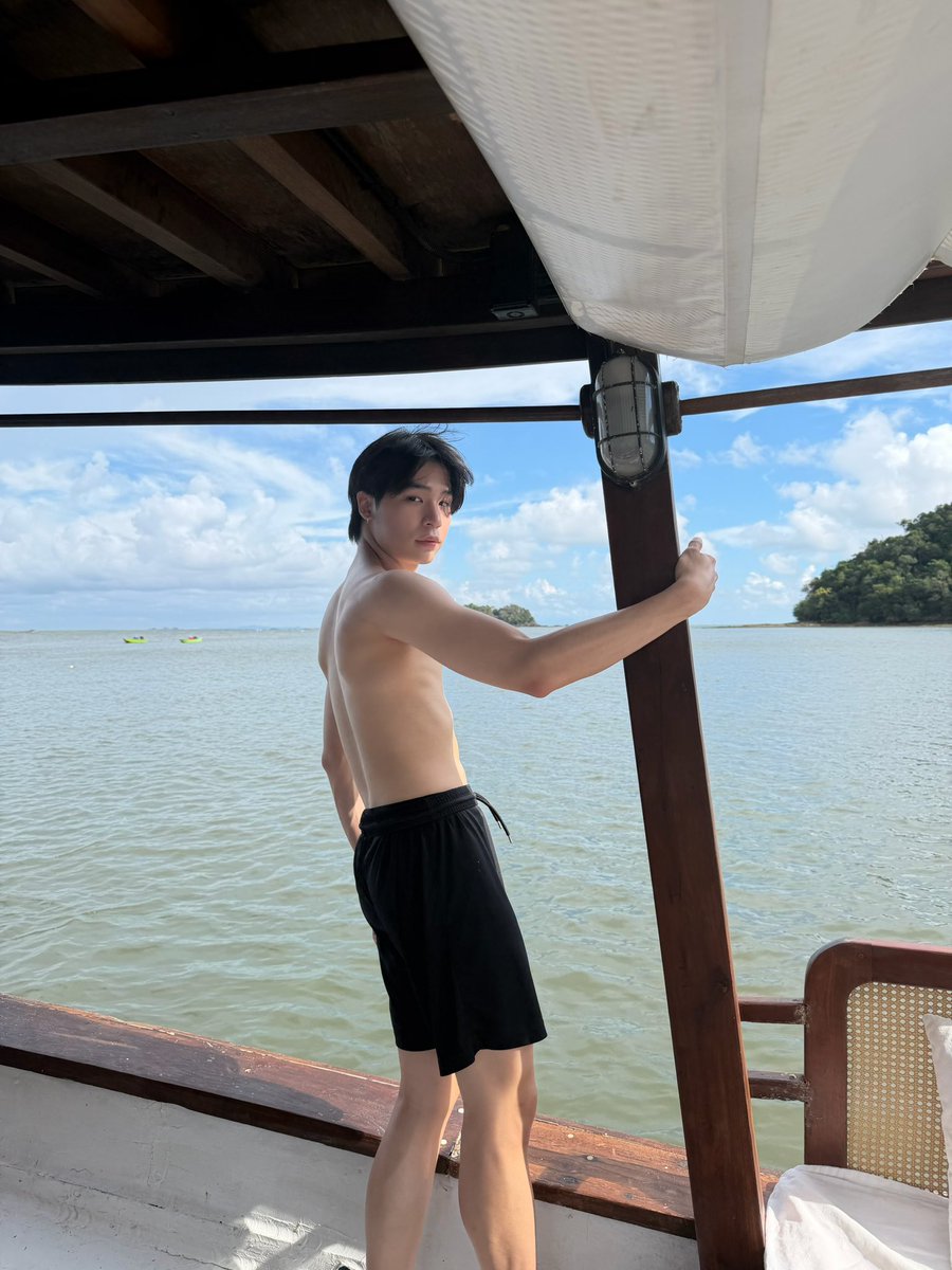 แทนคุณ tweet media