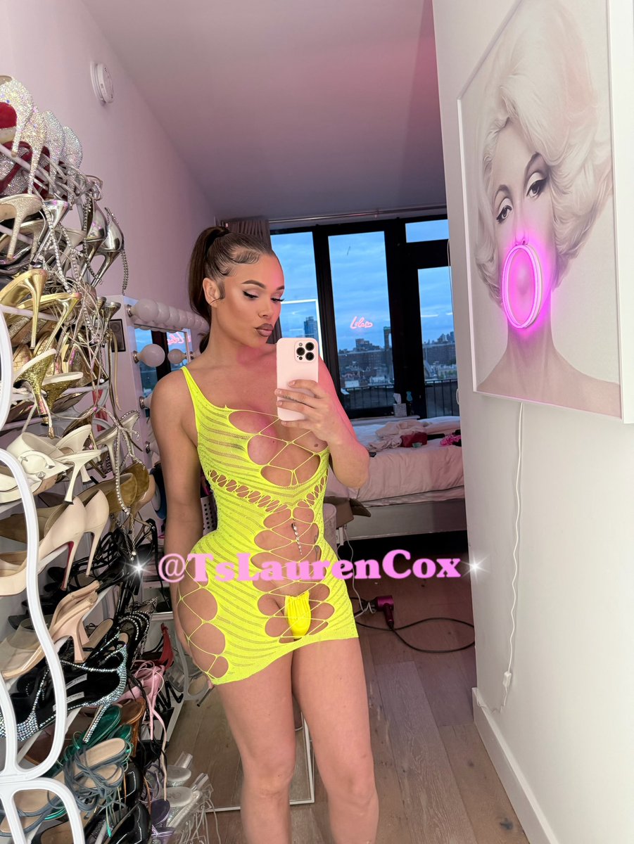 Tslaurencox's tweet photo. New video coming out today !

https://t.co/QEJYCQ2fy5 https://t.co/cj2QU893VC