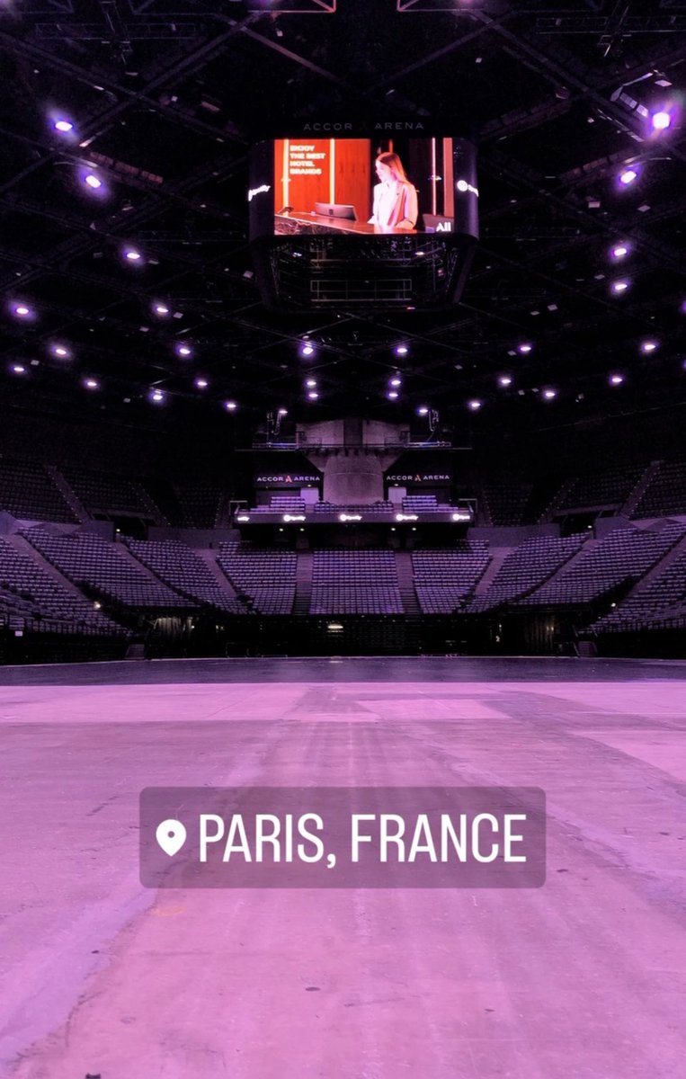 TWICE TOUR tweet media